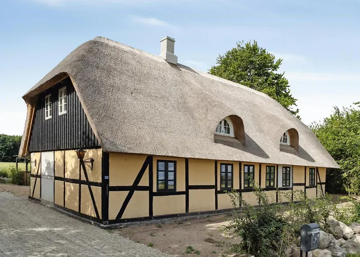 Holiday home Nostalgic Charm In A Yellow Timber House