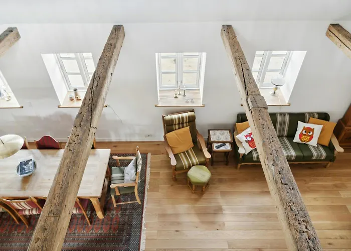 Nostalgic Charm In A Yellow Timber House Holiday home *