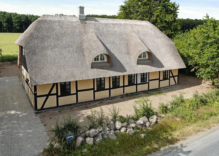 Nostalgic Charm In A Yellow Timber House * Sakskobing